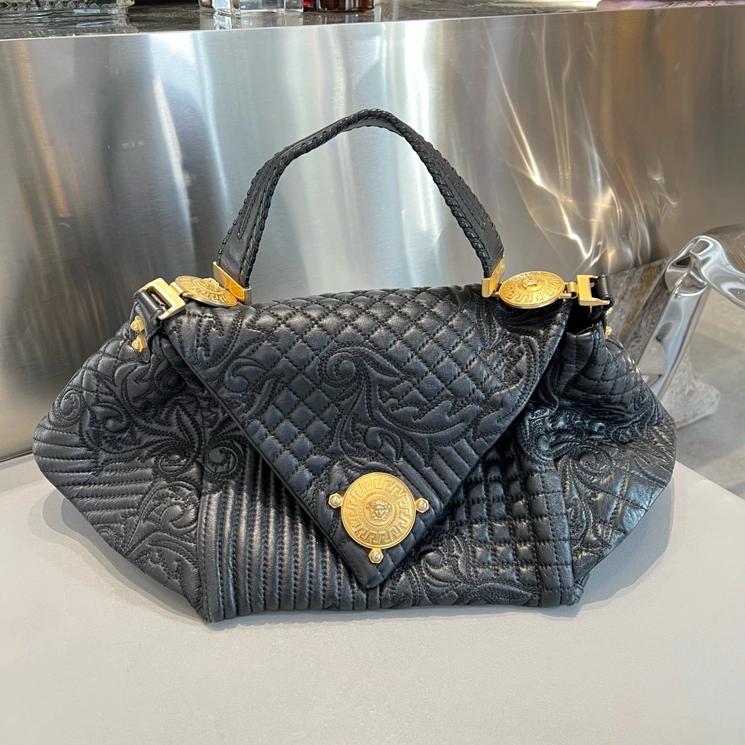 95新 VERSACE/范思哲 范思哲 真皮饺子包黑色单肩中号