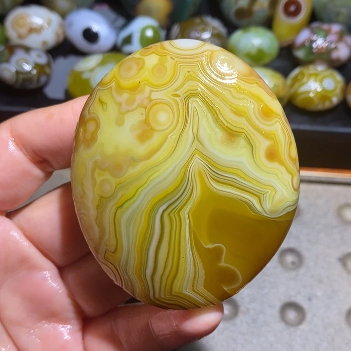 未镶嵌玛瑙/玉髓珠宝半成品70