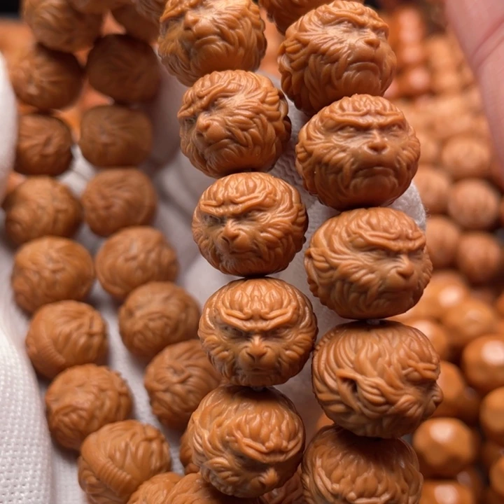 猴头核桃吊坠云**谊斗战胜佛