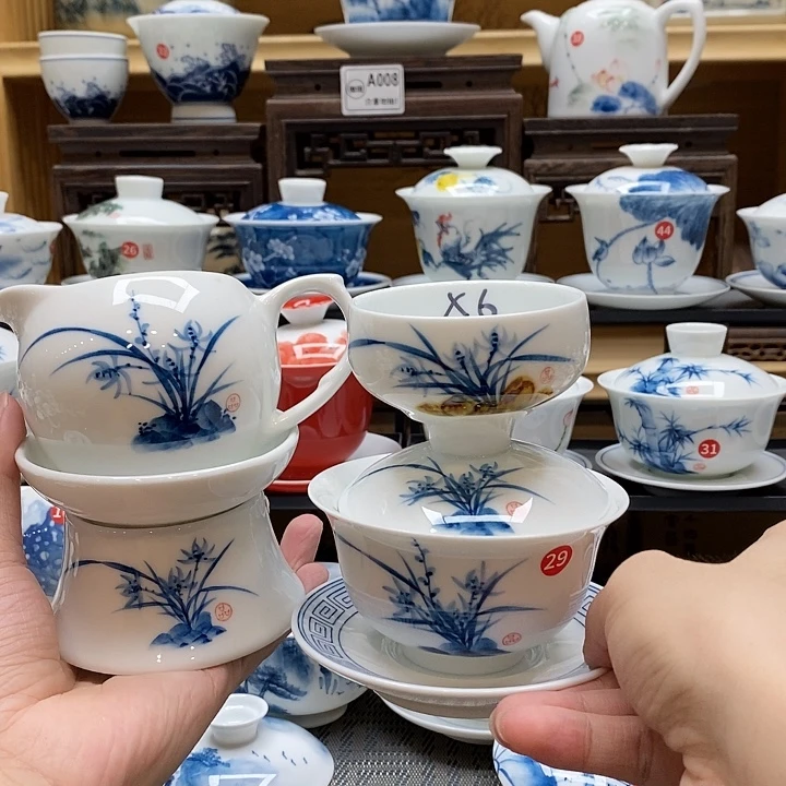 手绘兰花盖碗150➕功杯茶漏➕6个三足主人杯釉下彩高温瓷微瑕福利款