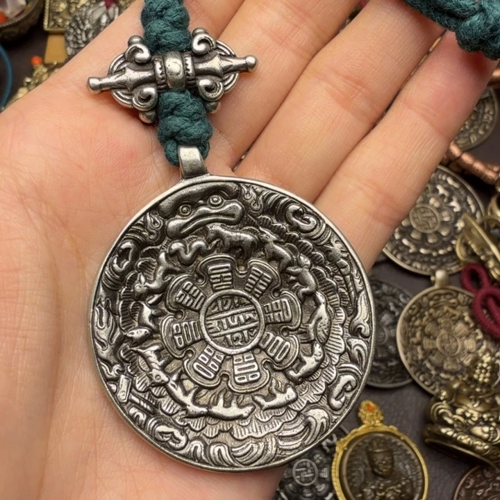 藏传文玩九宫如图