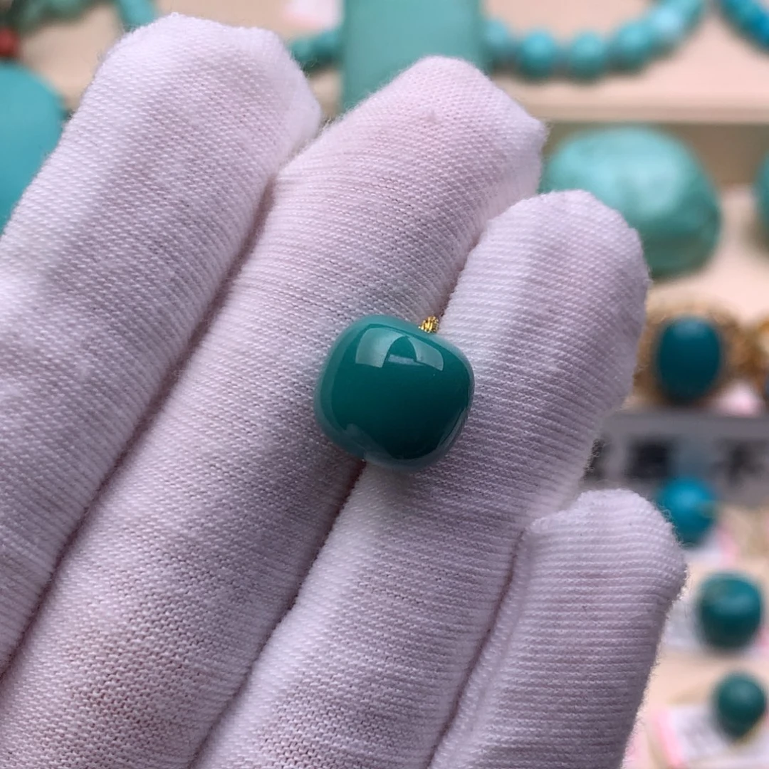 绿松石未镶嵌珠宝奇石11×10