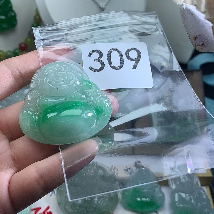 吊坠(赠链)未镶嵌翡翠