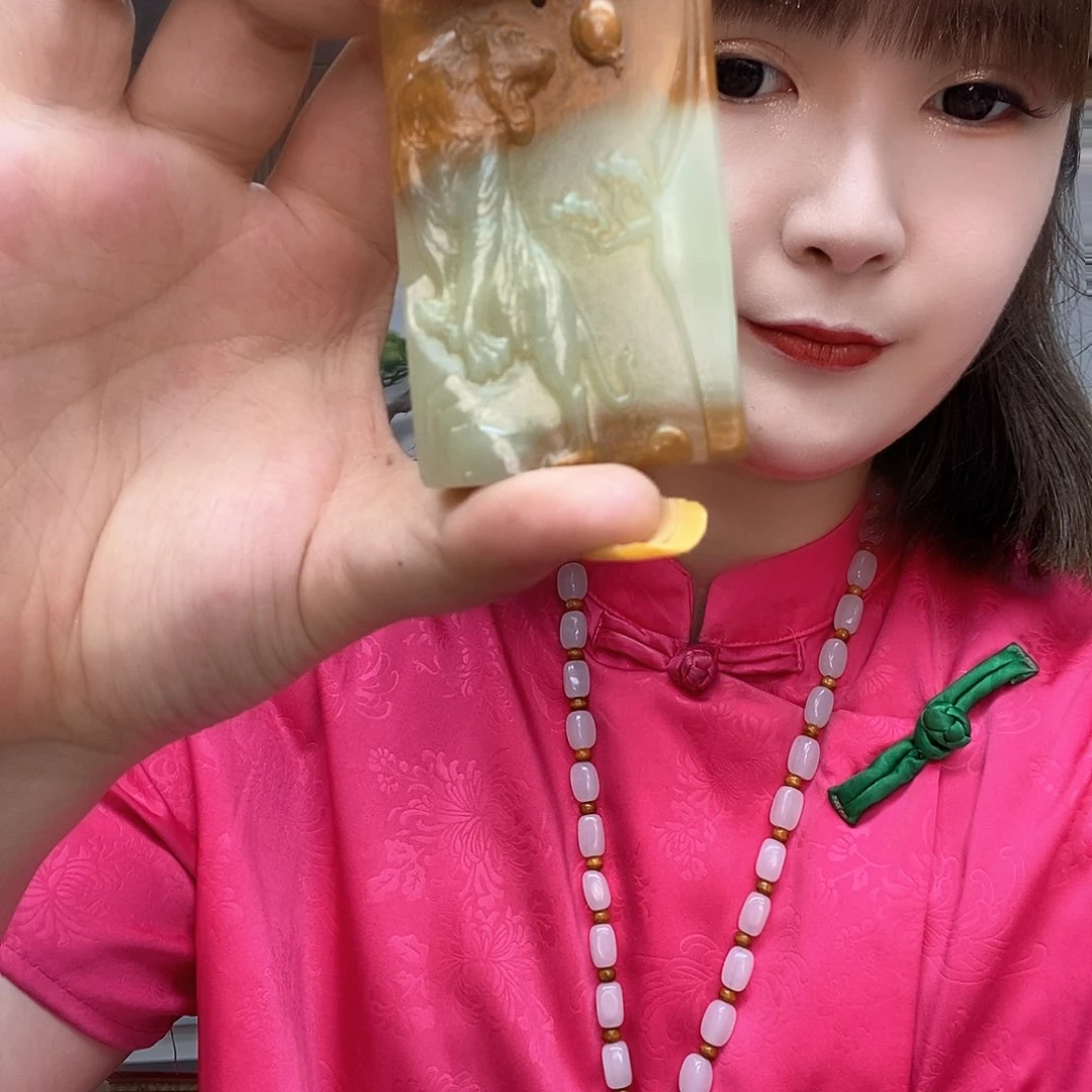 和田玉未镶嵌颈饰好**临