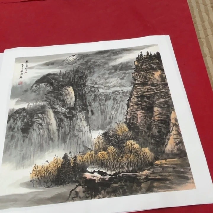 国画花鸟等图案为一体