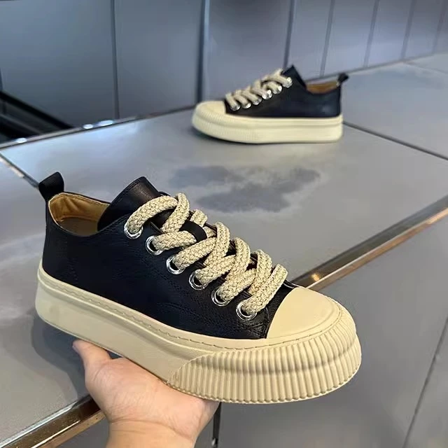 男鞋2025年秋新款透气皮鞋男舒适百搭超软底休闲板鞋韩版潮鞋鞋子