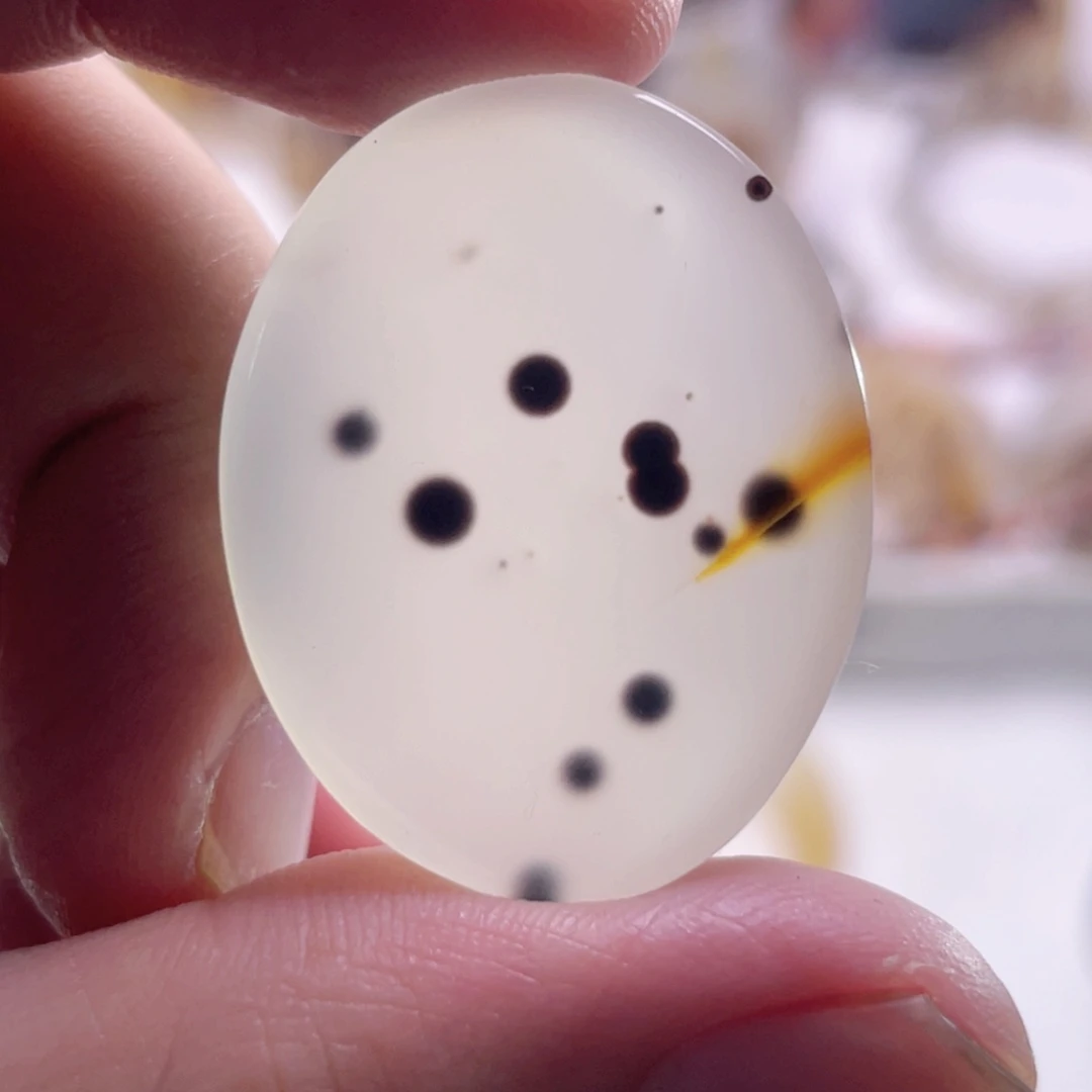 玛瑙/玉髓未镶嵌珠宝奇石