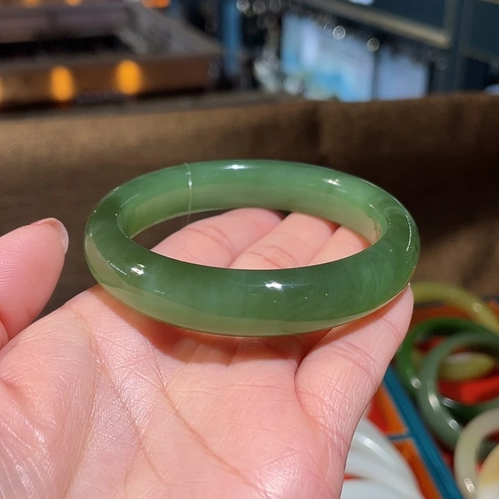 未镶嵌手镯和田玉55.3#56.35g