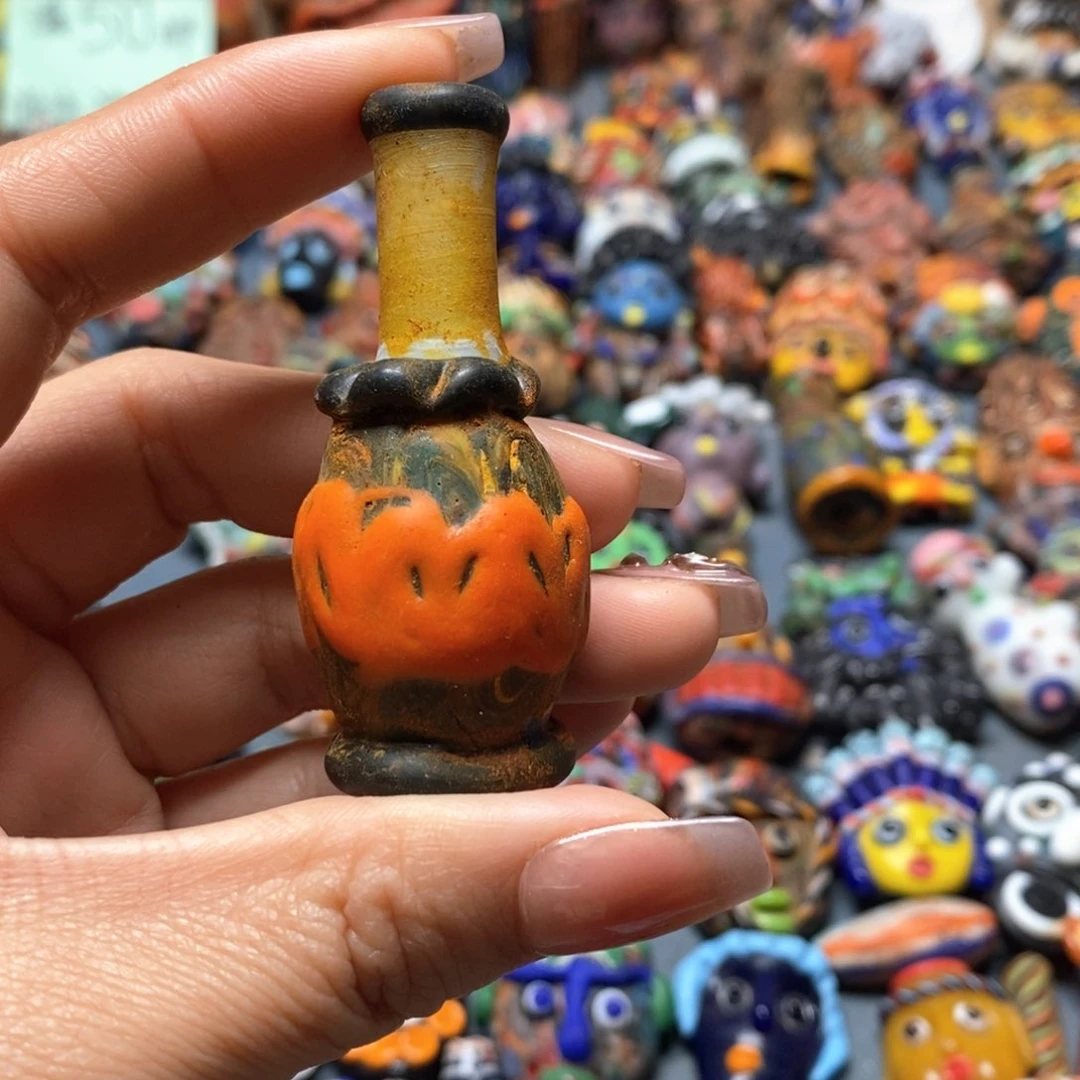 琉璃颈饰印度尼西亚花瓶