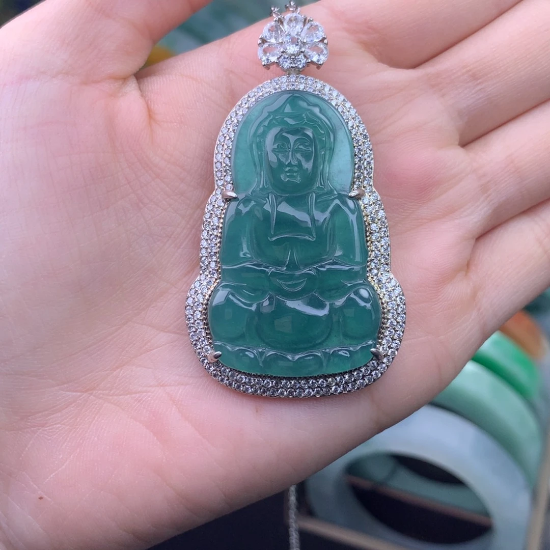 翡翠未镶嵌颈饰吊坠