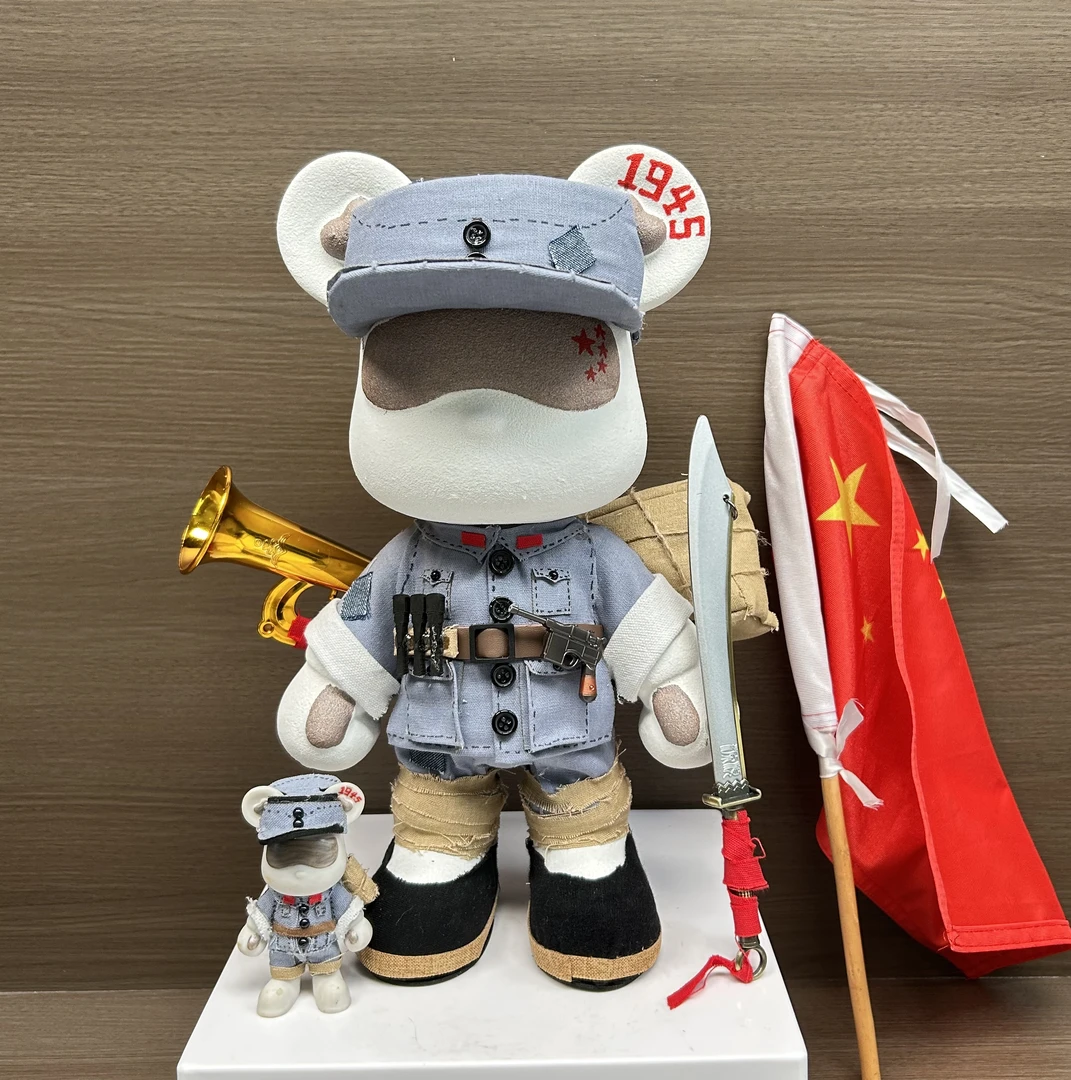 新新潮玩   红色记忆   32厘米创意潮玩大号手工十二摆件潮流摆件