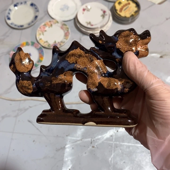 瓷片七厂花釉龙摆件