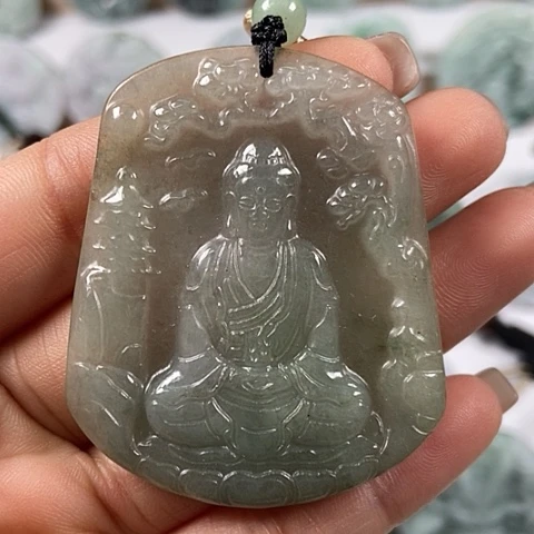 翡翠颈饰未镶嵌大日如来福利