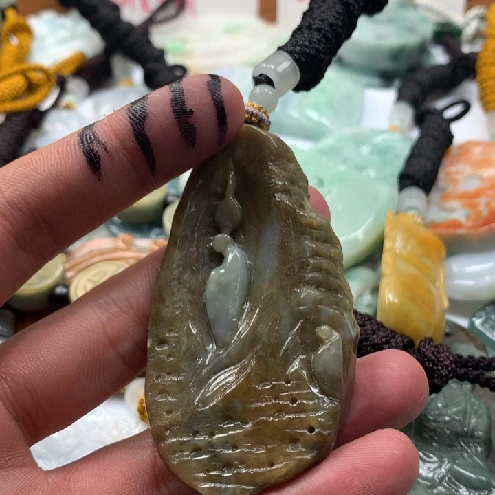 颈饰未镶嵌翡翠保真天然a货翡翠