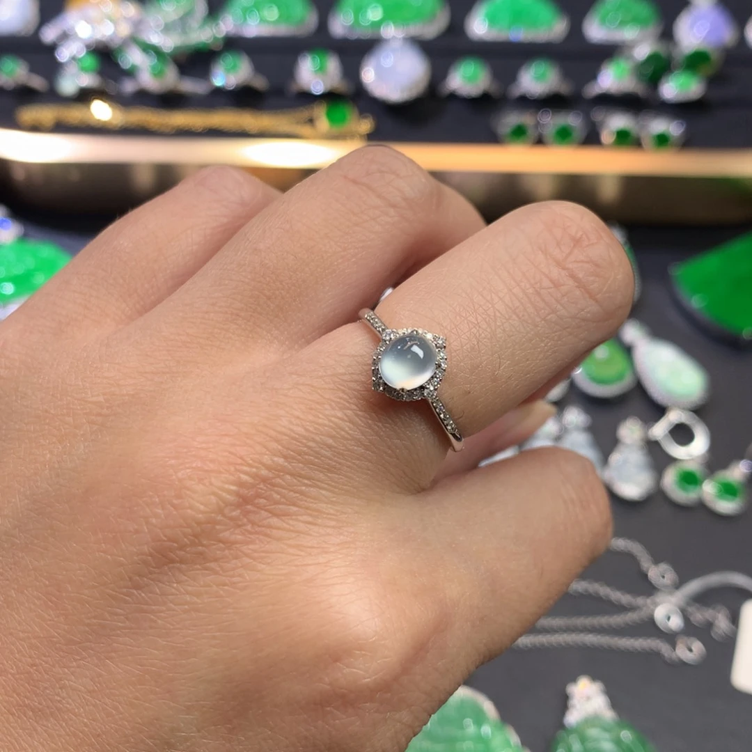 翡翠戒指18K金镶嵌冰