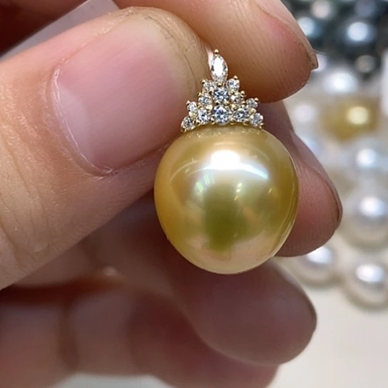 海水珍珠18K金镶嵌颈饰13