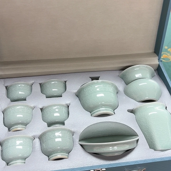 孤品茶具套装等。