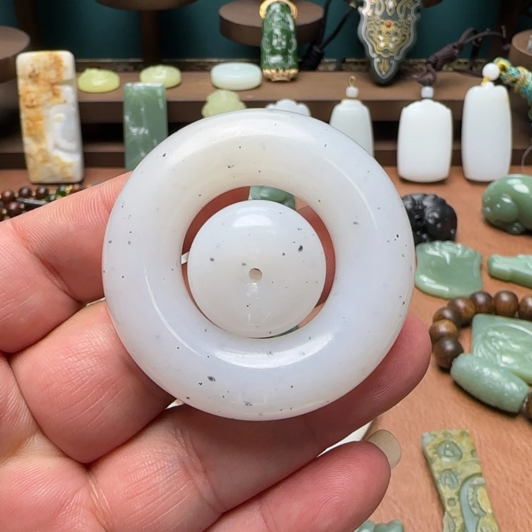 灬***灬和田玉未镶嵌颈饰