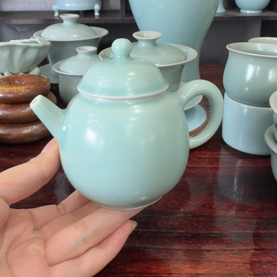 瓷喜。。。。。。。。。。。。。。。。。。。