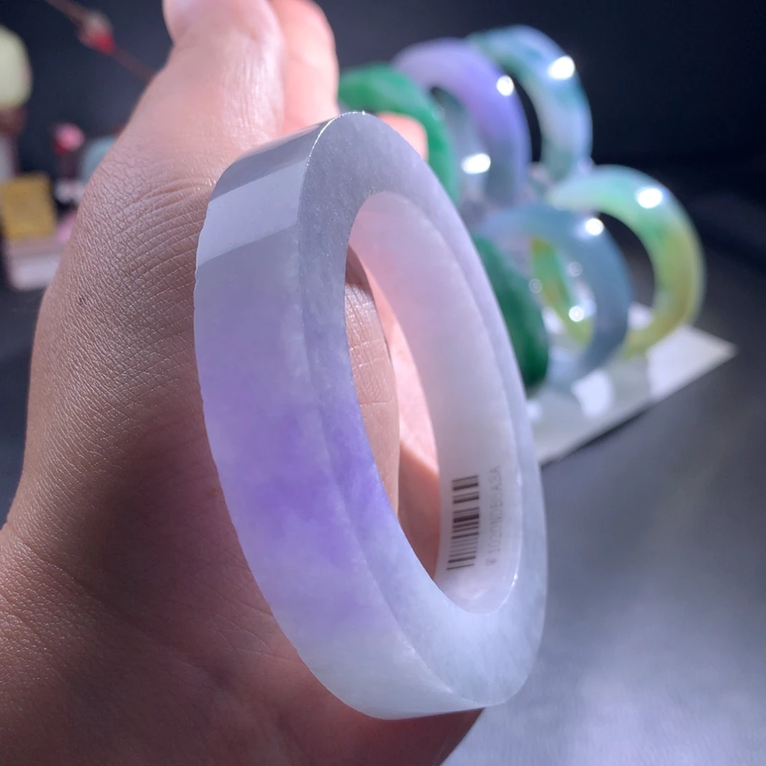 定制翡翠未镶嵌手镯