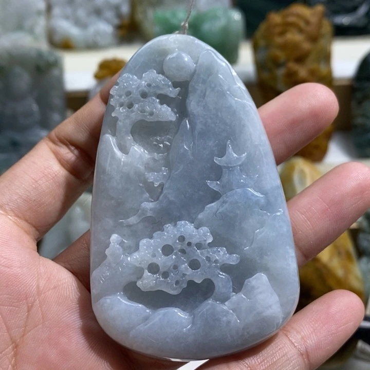 翡翠颈饰未镶嵌翡翠