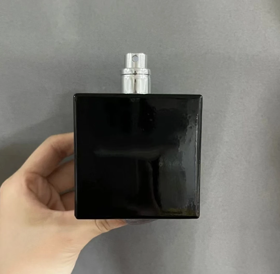 【言言分享小莱】干净优雅气质木质调墨色男士淡香水