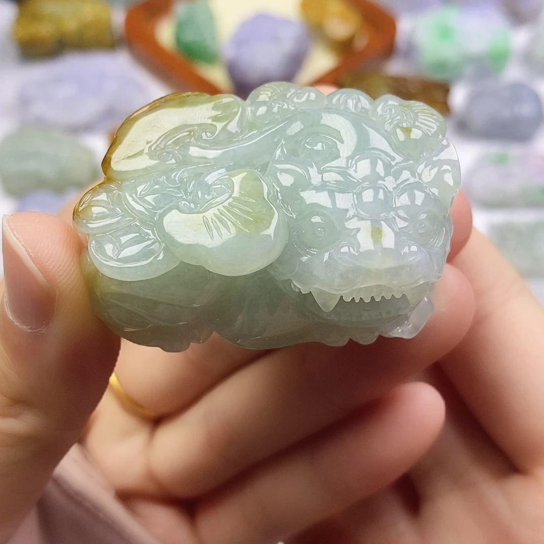 颈饰未镶嵌翡翠貔貅