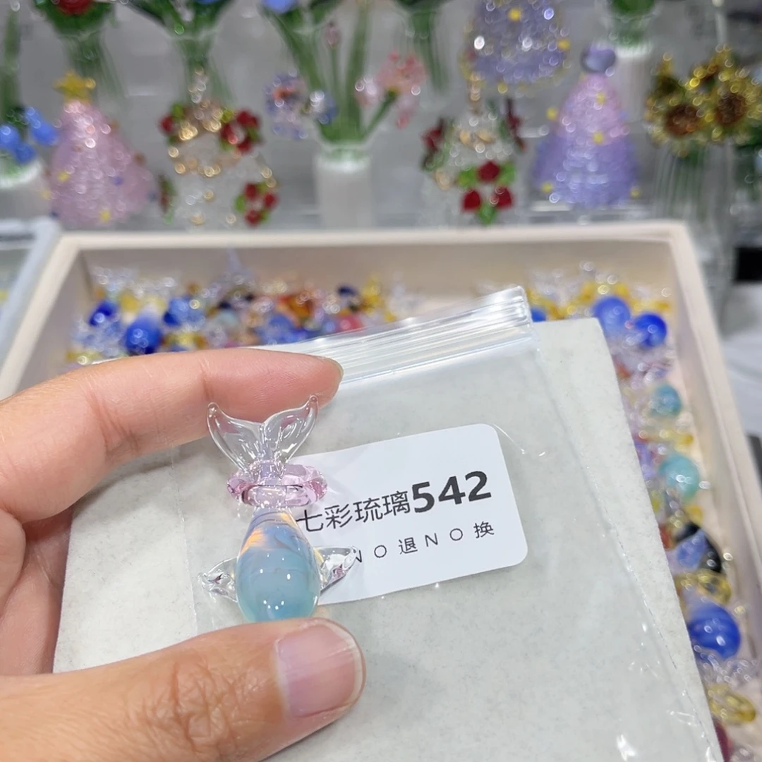 卡***猫玻璃吊坠（不含链）542鲸鱼一个