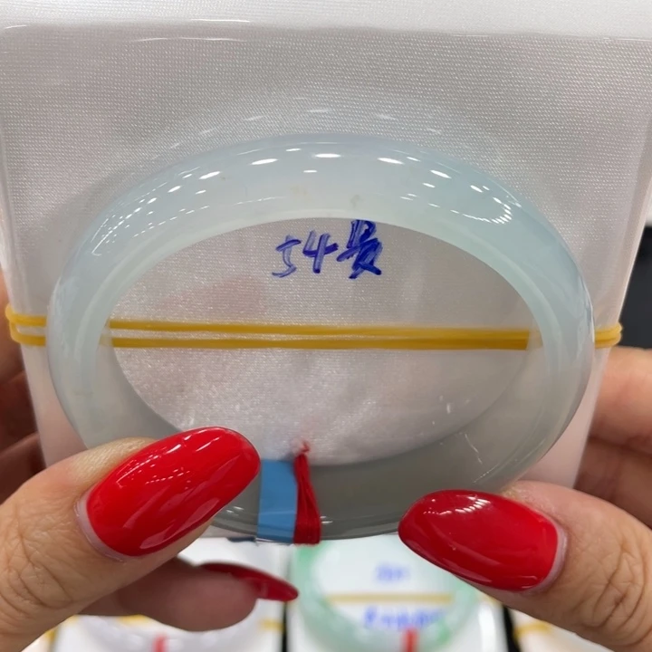 翡翠未镶嵌手镯（贵妃镯）缅甸翡翠