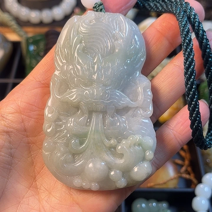 翡翠未镶嵌挂件天然翡翠