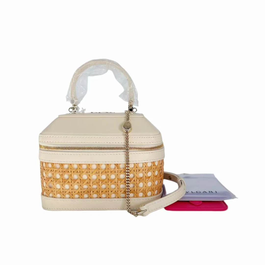 95新 BVLGARI/宝格丽 安洁利严选手提包/0016131