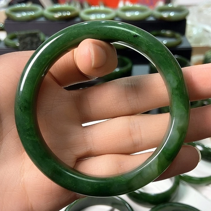 和田玉（碧玉）手镯未镶嵌