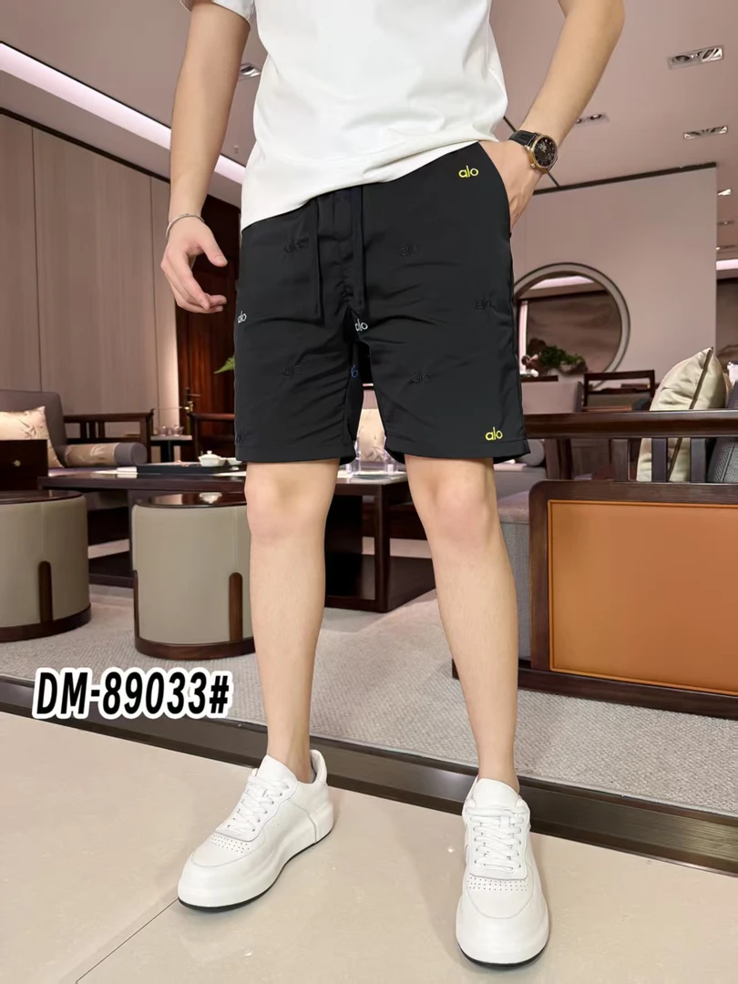 25年欧洲站轻奢男装五分裤夏季新款设计师款字母刺绣大方显瘦短裤