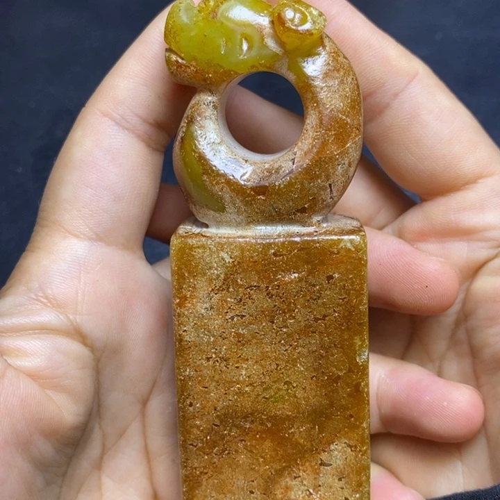 未镶嵌和田玉（糖玉）挂件