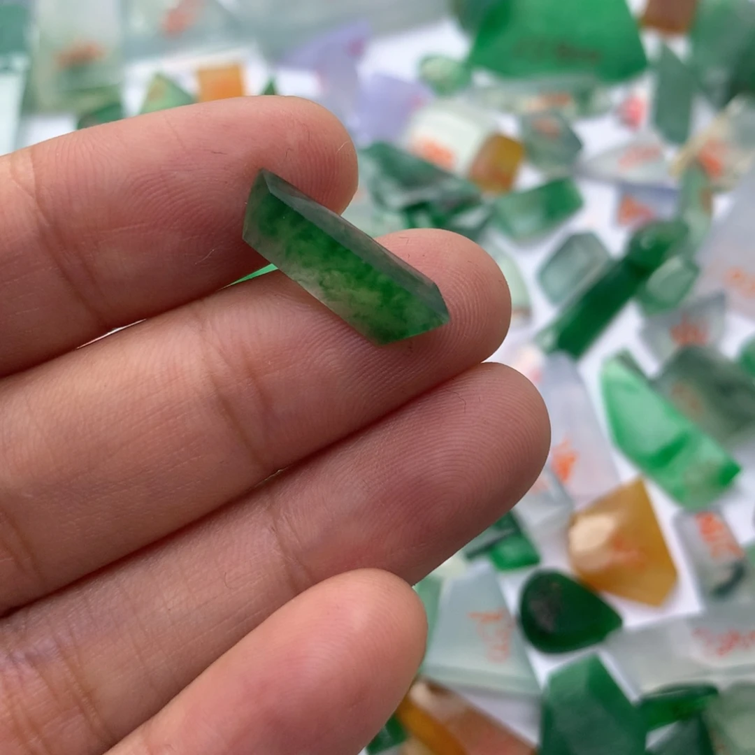 定制翡翠未镶嵌天然翡翠