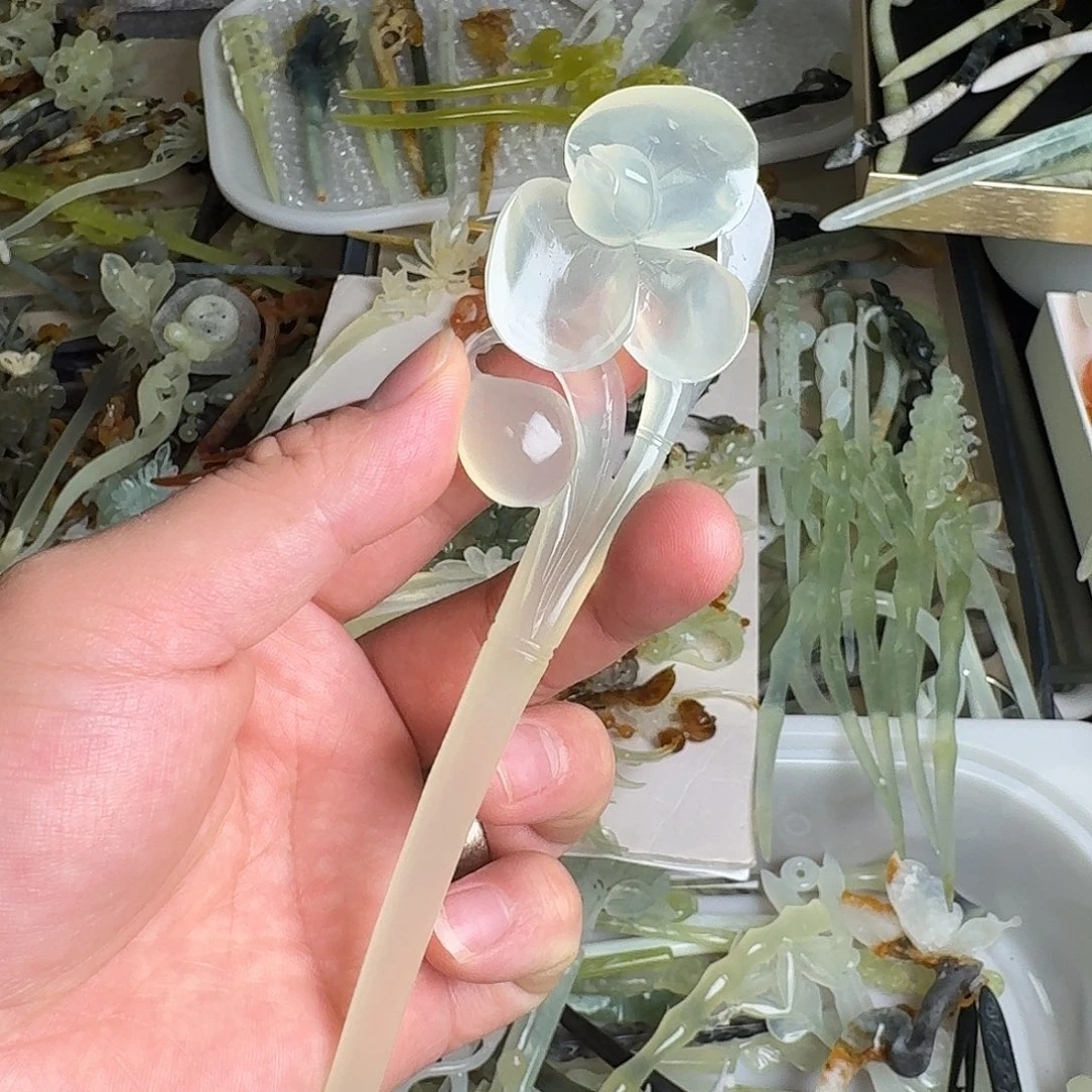 蛇纹石玉未镶嵌发饰