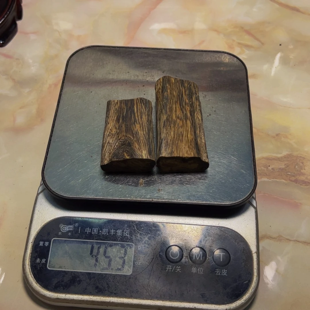 沉香木手把件剀*哥沉香牌子料