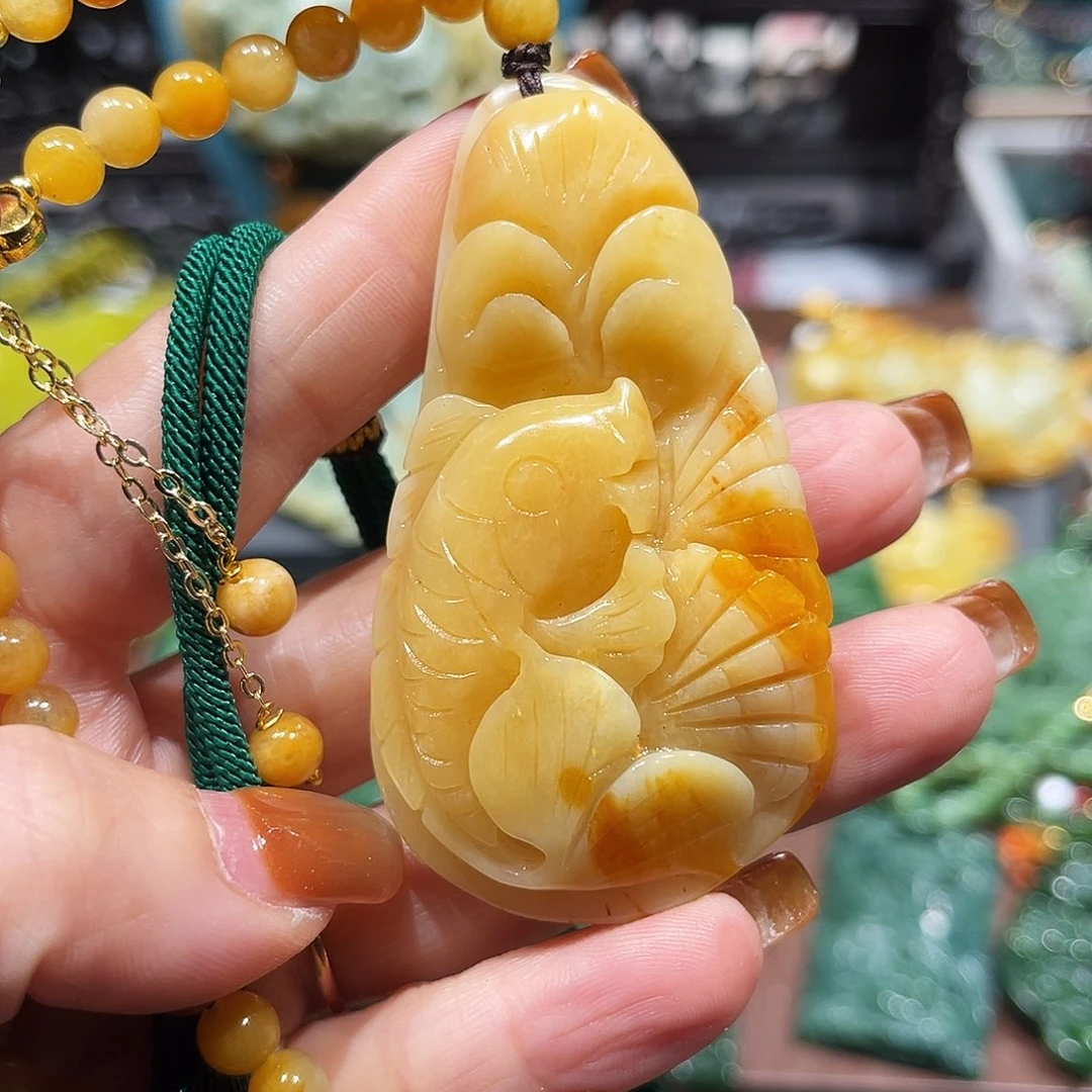 未镶嵌岫玉颈饰岫玉