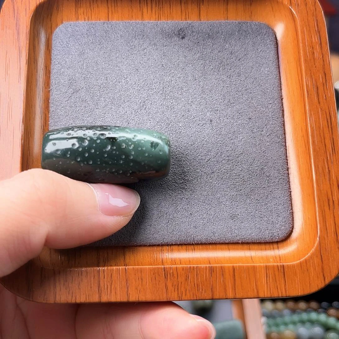 颈饰未镶嵌和田玉太**干