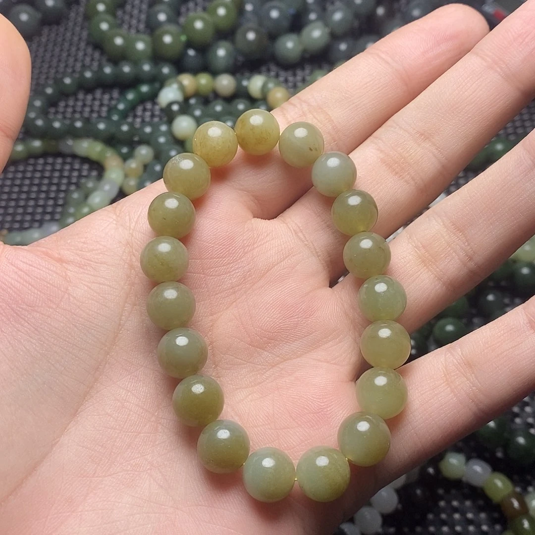 和田玉未镶嵌手串3