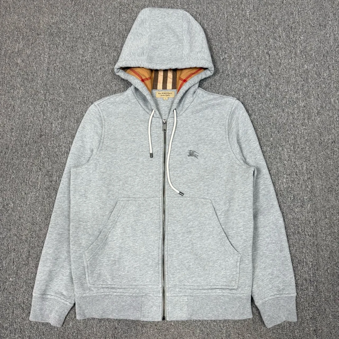 99新 BURBERRY/博柏利 12547579灰色战马logo内里格纹拉链外套M码