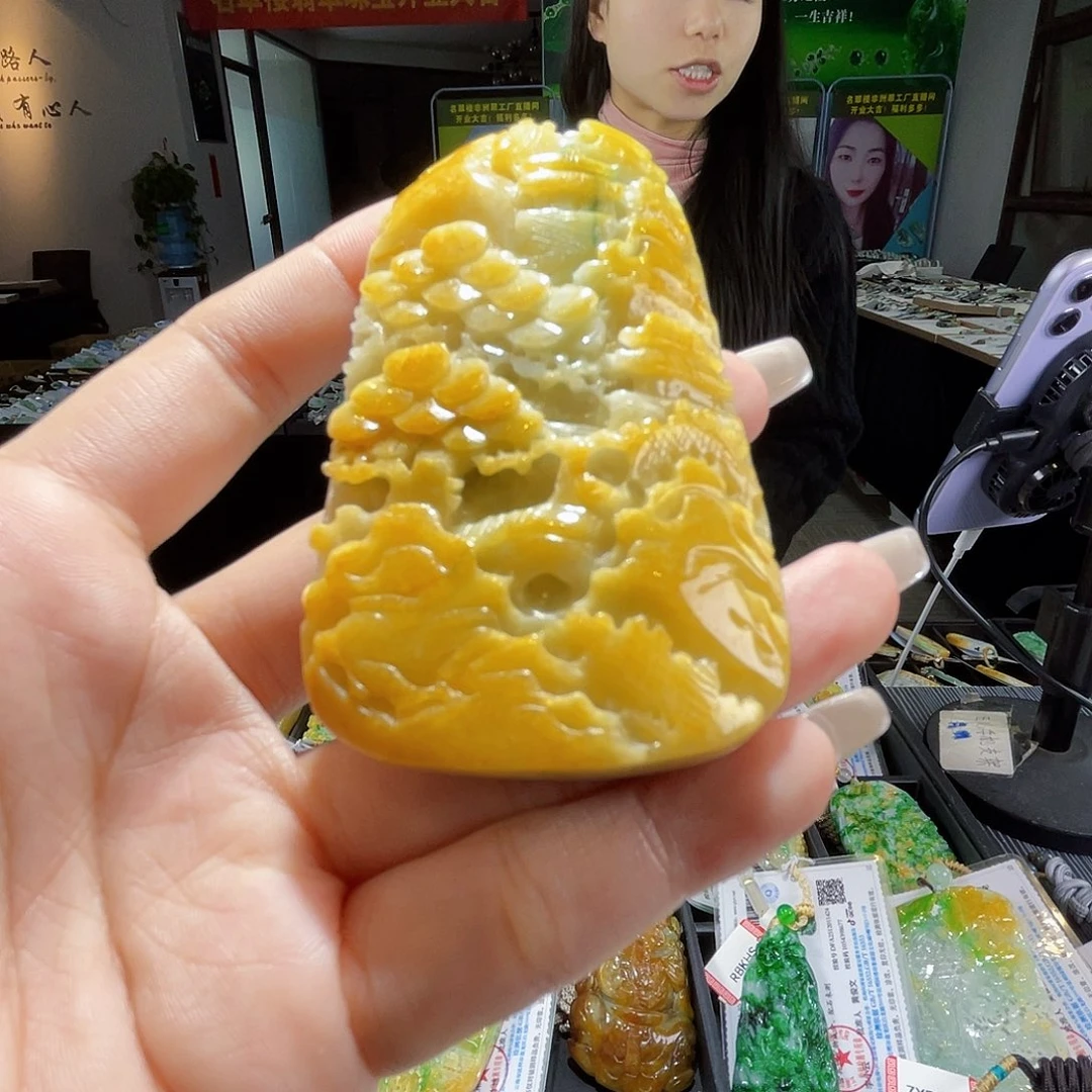 颈饰未镶嵌翡翠一