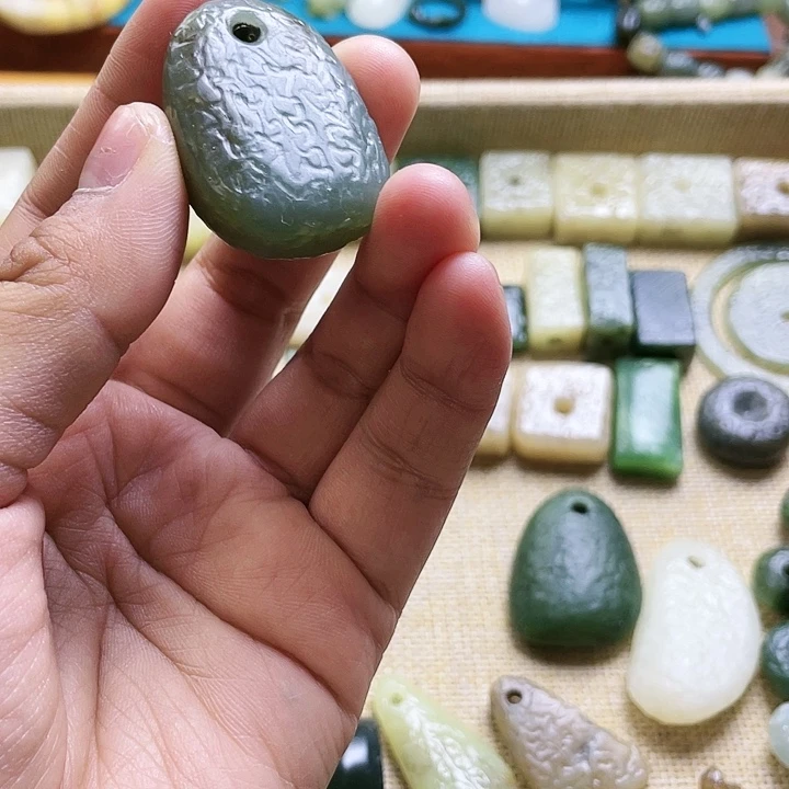 和田玉未镶嵌吊坠青*.1