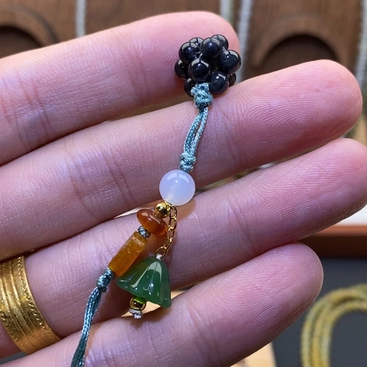 翡翠未镶嵌颈饰手机挂