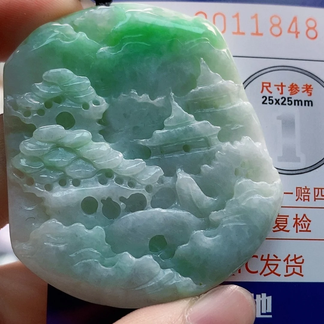 吊坠(不含链)未镶嵌翡翠