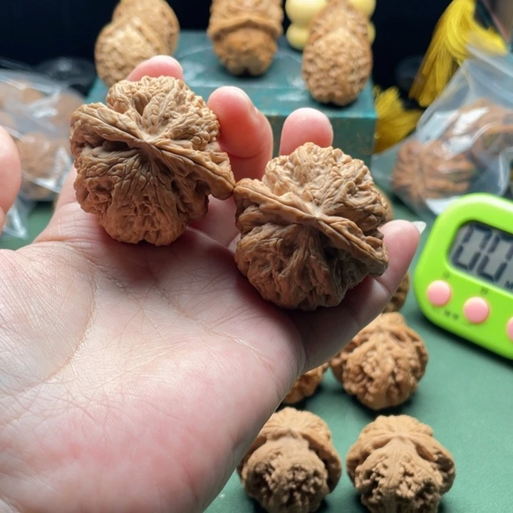 文玩核桃把件粗筋09