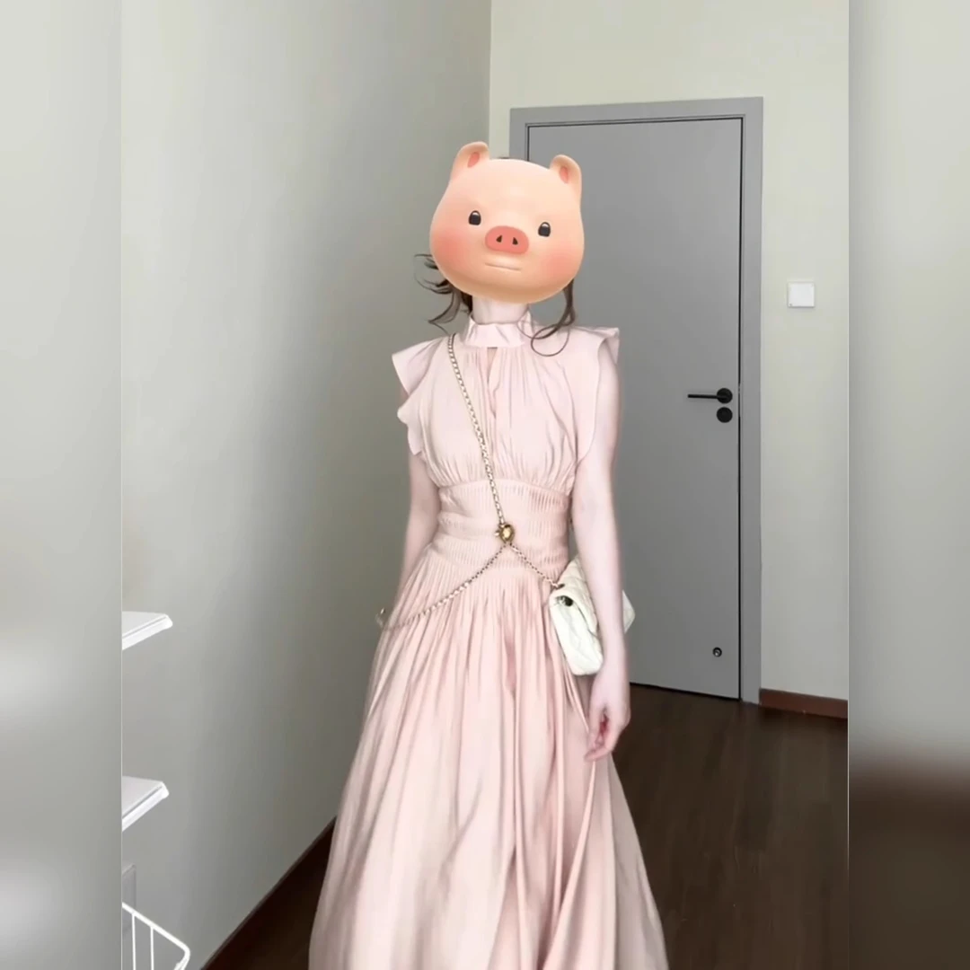 2025新款温柔甜美粉色连衣裙子女夏小众独特别致收腰显瘦绝美长裙