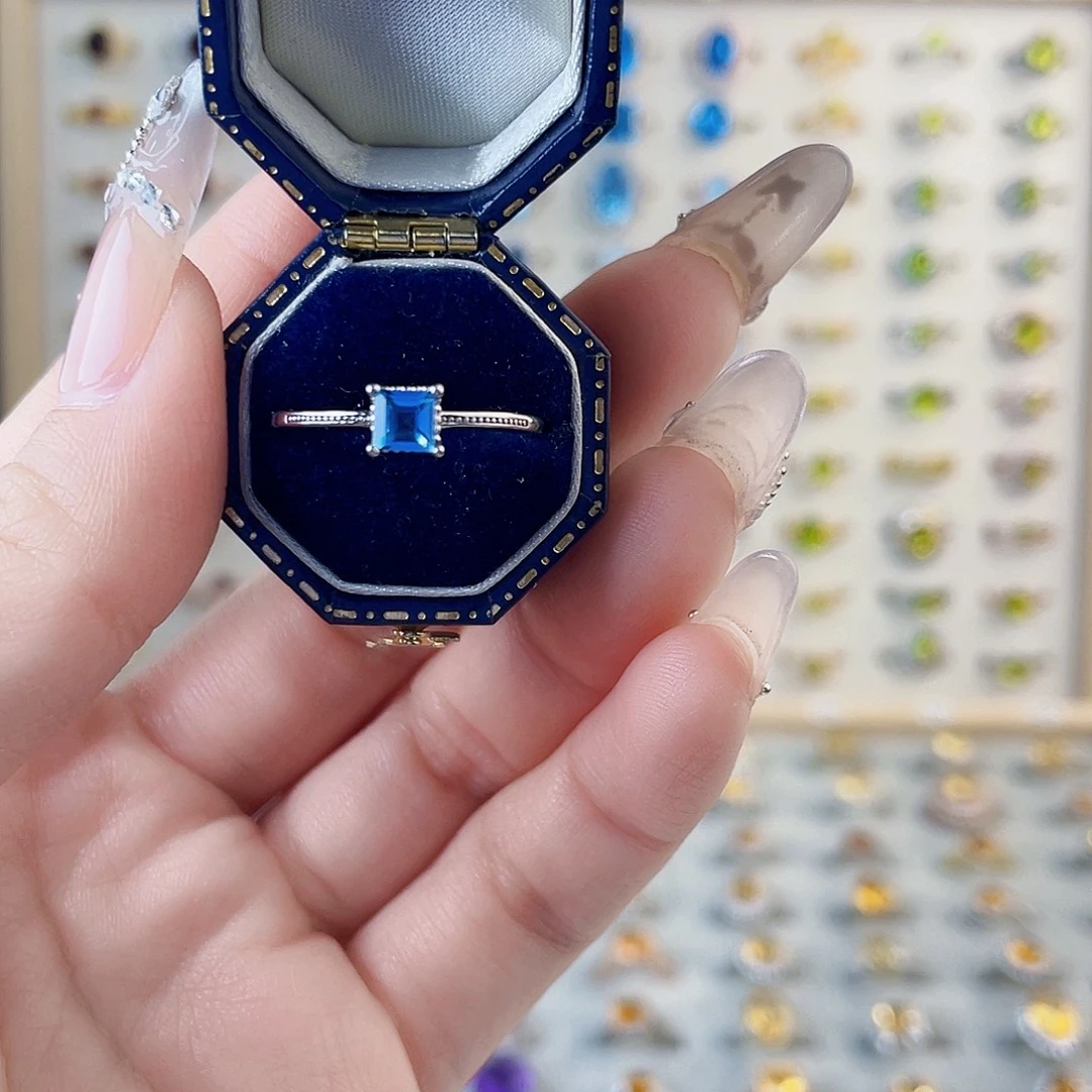 托帕石戒指银S925镶嵌简约款戒指