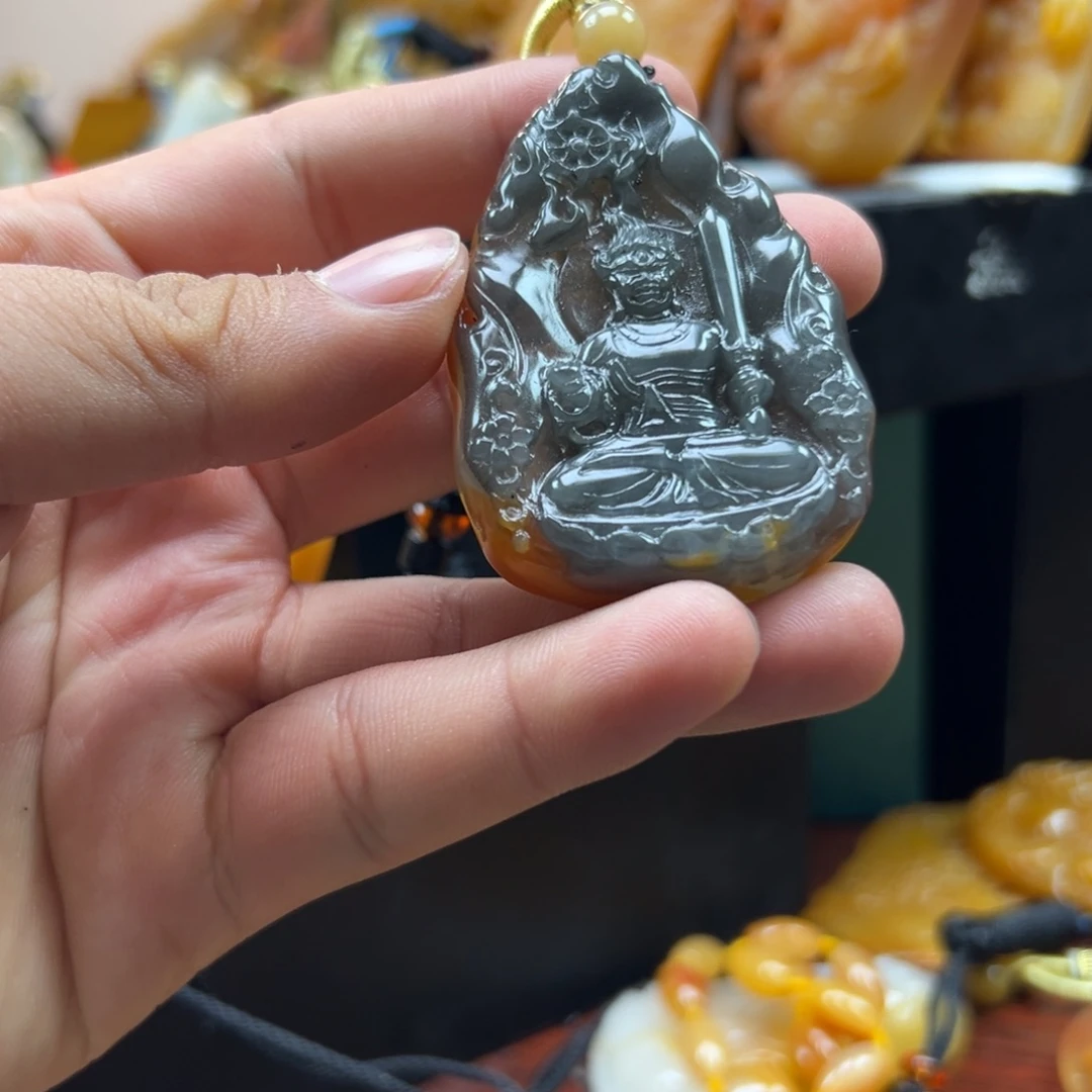 石英质玉（黄龙玉）未镶嵌hly