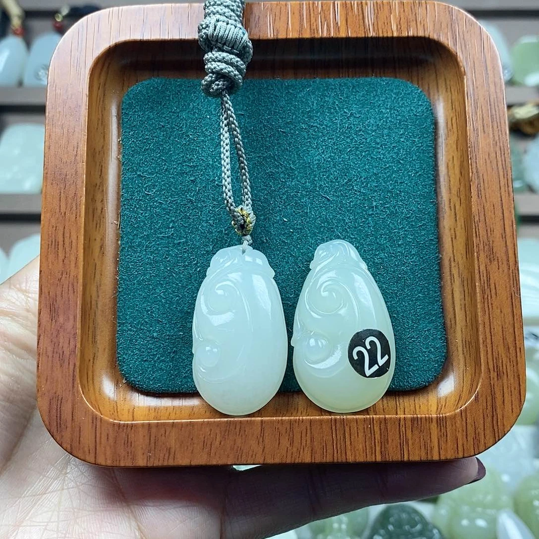 和田玉未镶嵌颈饰如意多样性发1件